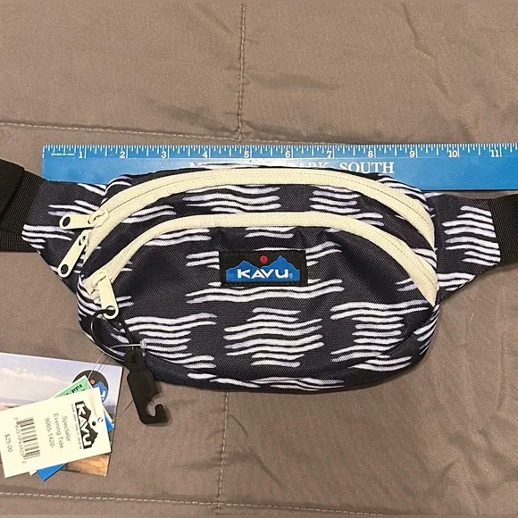 KAVU bag NWT - Picture 2 of 3
